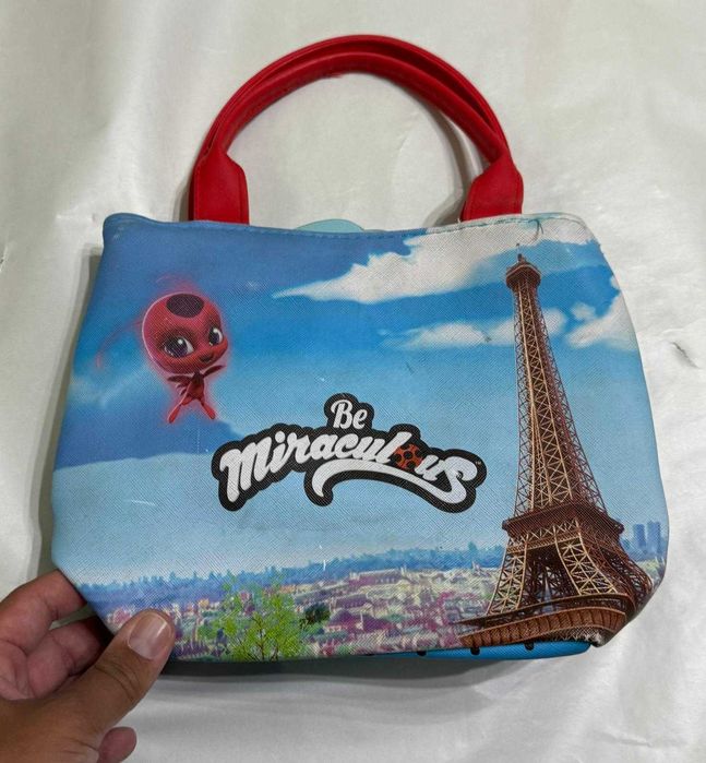 Malas/Mochilas/Bolsas para Menina