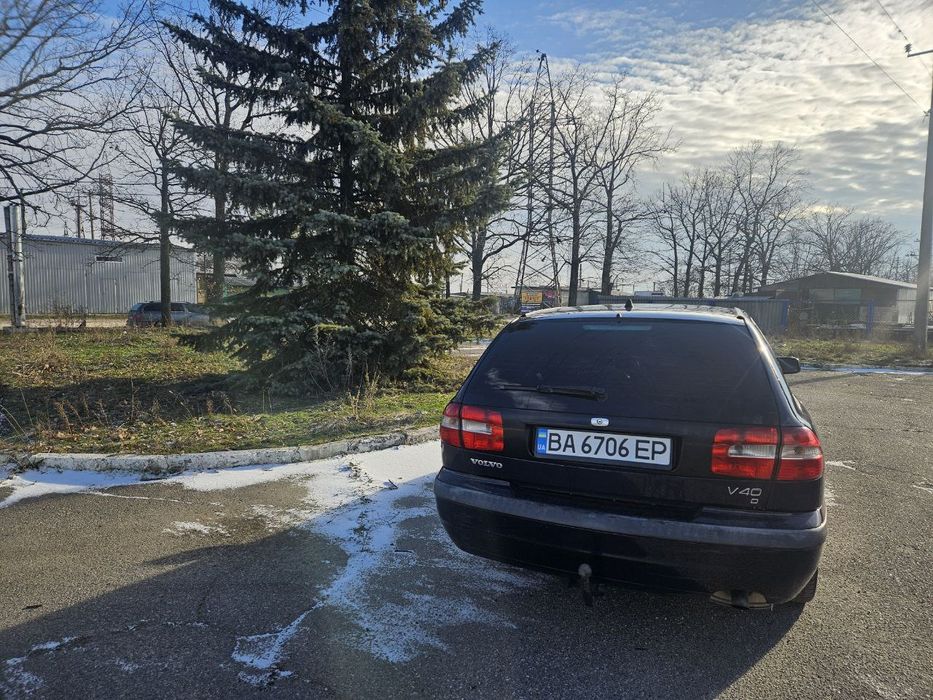 Продам Volvo v40 2003р.