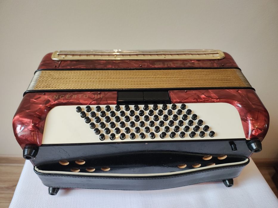Hohner Concerto 72 basy akordeon klawiszowy
