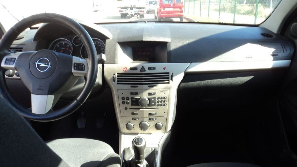 Opel Astra H GTC 1.3 CDTi 2007 - Para Peças