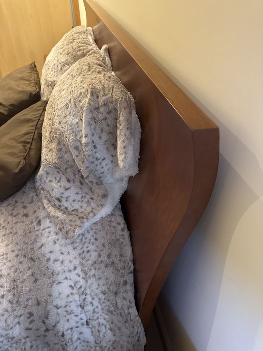 Cama de casal madeira em bom estado
