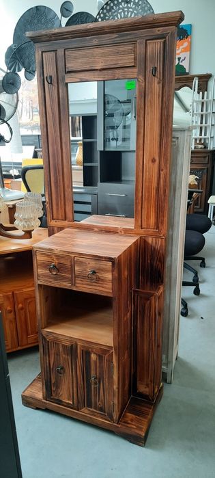 Drewniany przedpokój RATY