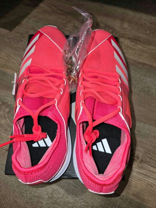 Buty do Krykieta adidas Howzat Spike 20 | Rozmiar 42 (UK 8)