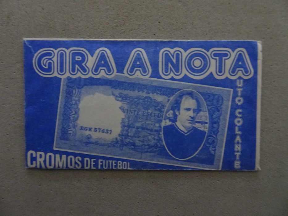 Carteira futebol cromos fechada Gira a Nota Edições Mabilgráfica