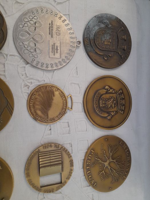 Medalhas de bronze comemorativas- Emigrantes, Alenquer , Esposende etc