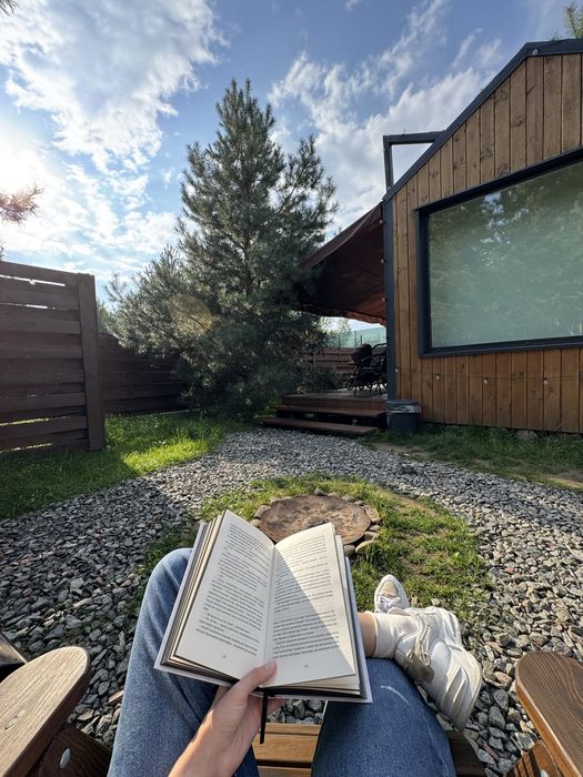 СЬОГОДНІ ВІЛЬНО | Будиночок з чаном у лісі — для двох, 15 хв від Києва