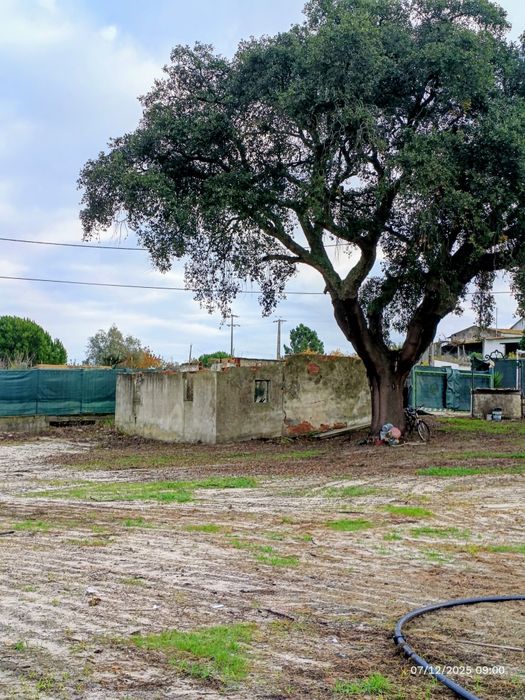 Oportunidade Única:  Terreno  com potencial na Gâmbia!!