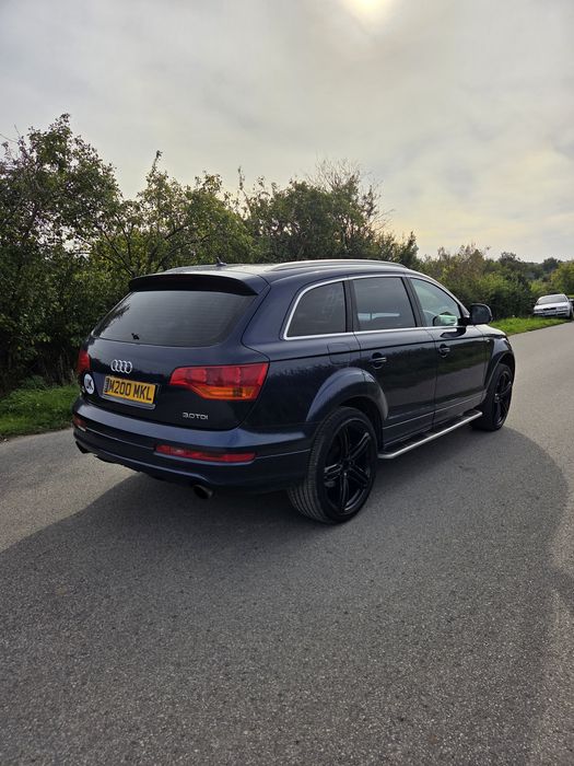 Audi Q7 s-line 3.0 TDI quattro Anglik 7 osobowy  v5c