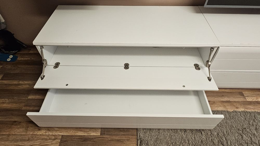 Komplet mebli do salonu: Stół + 6 krzeseł + meble