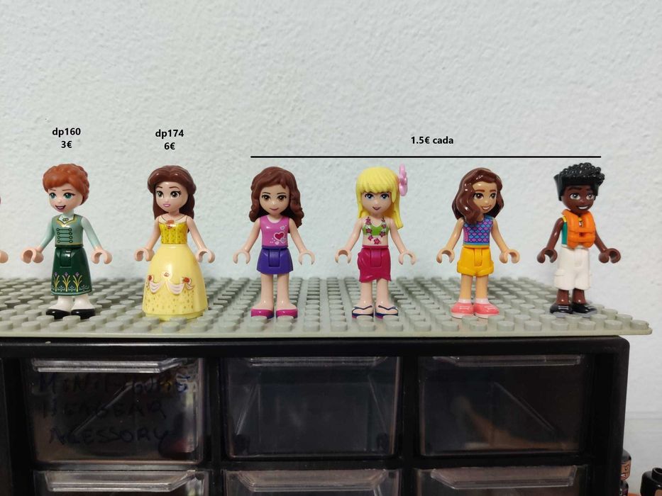 Vendo Lote Minifiguras Lego Disney e Friends