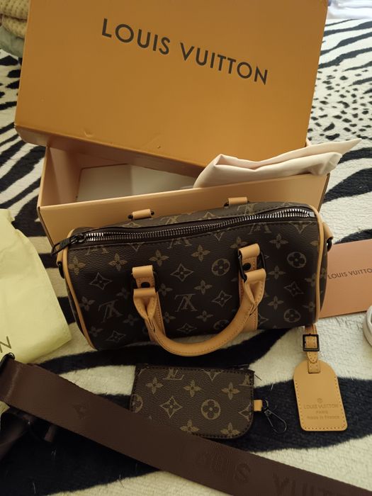 Mala Louis Vuitton nova