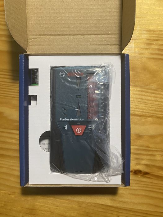 Лазерний рівень Bosch GLL 12-22G + приймач LR6 + тринога