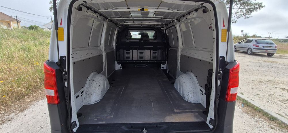 Mercedes Vito 114CDi 2.2 com 136cv Extra Longa NACIONAL de 2018