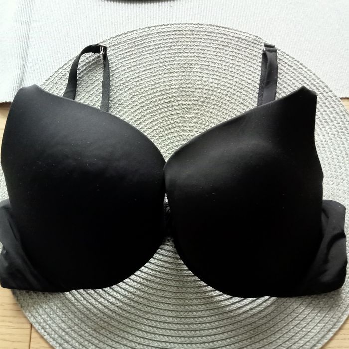 Biustonosz push up CHANGE 75E