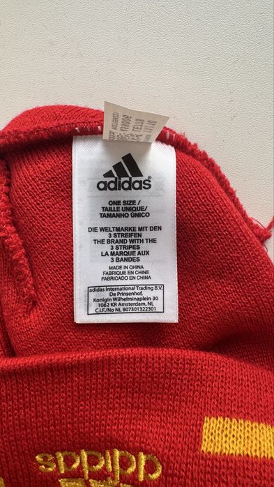 Шапка Adidas , нова