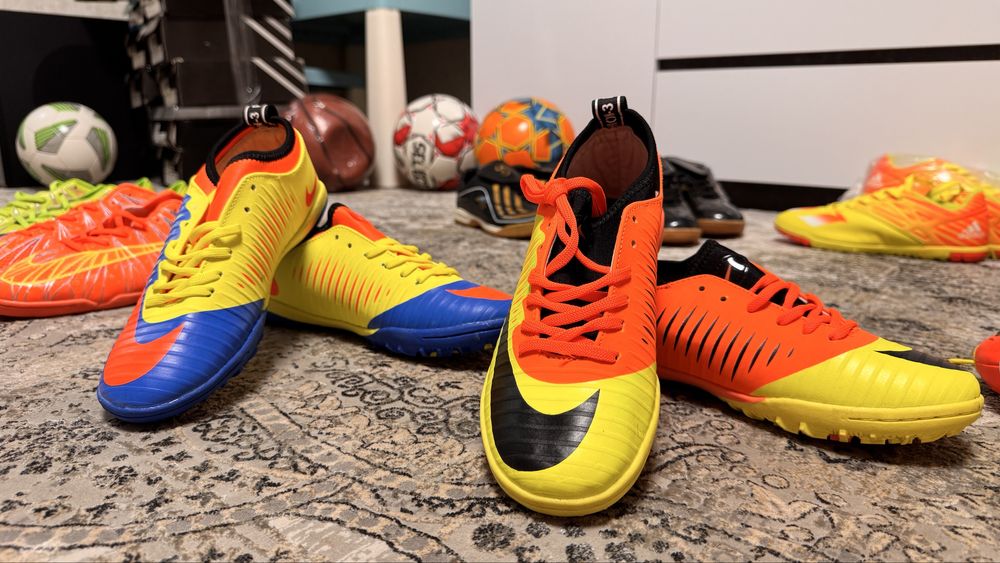 Сороконіжки, футзалки, бампи NIKE mercurial