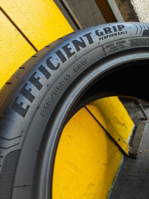 2шт r17 215-55 98W GoodYear EfficientGrip Performance шини літні
