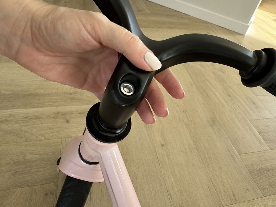 Rowerek biegowy Cariboo Magnesium Pro rożowy