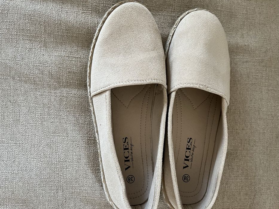 Espadryle beżowe jasne Vices 38 jak nowe