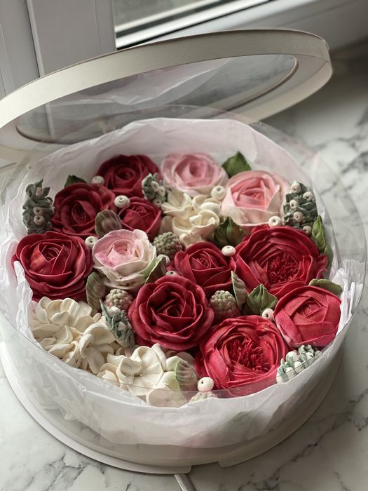 Подарунок до Дня закоханих , 8 березня