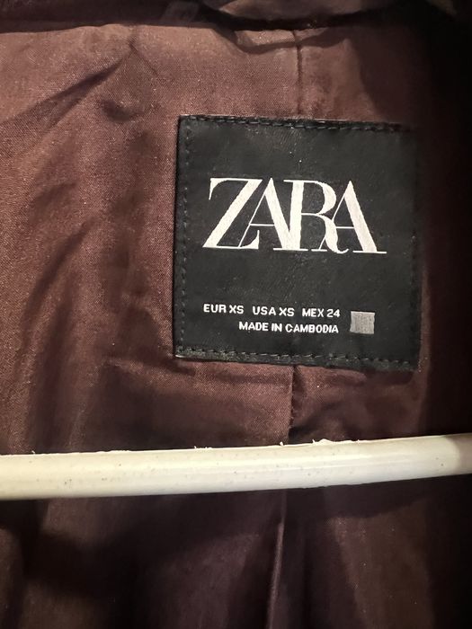 Пальто Zara бордового кольору