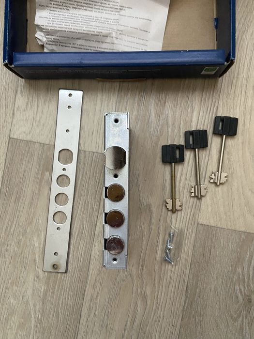 Врізний замок Gardian BS67, 5*77. 3 ключі.