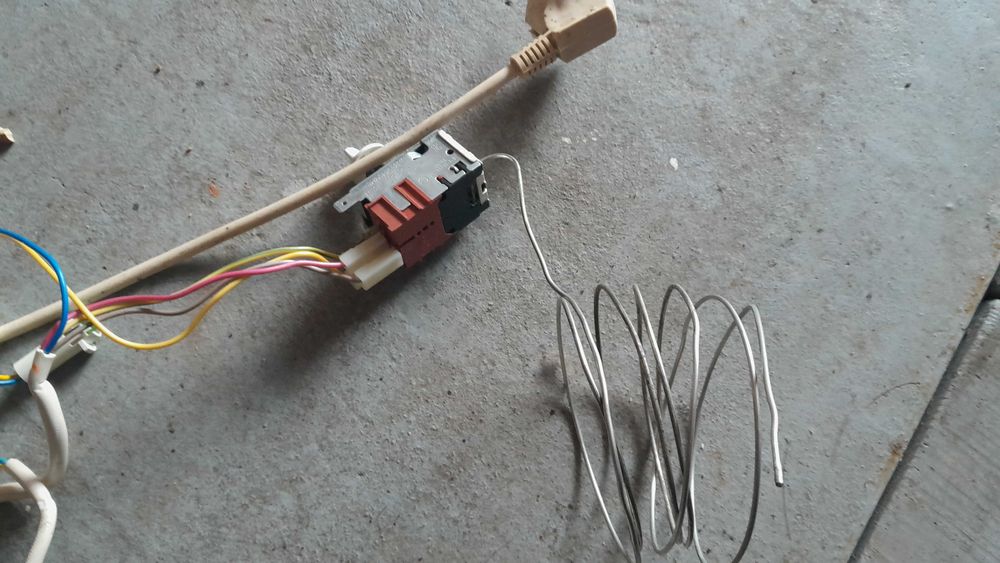 Полки Индезит Indesit Ящики к холодильнику Реле термодатчик