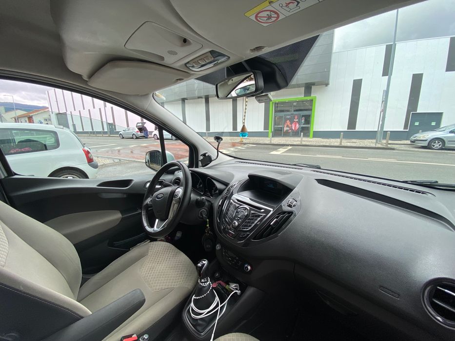 Ford tourneo courier 1.0 100 cv