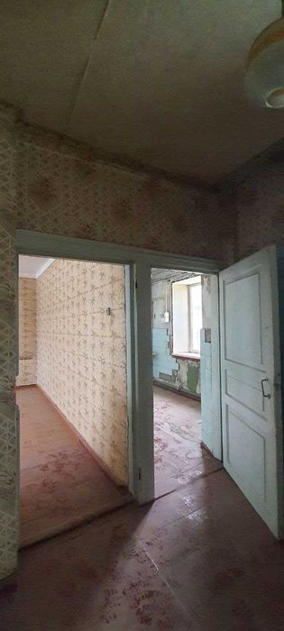 Продам 2-х кімнатну квартиру м. Зміїв