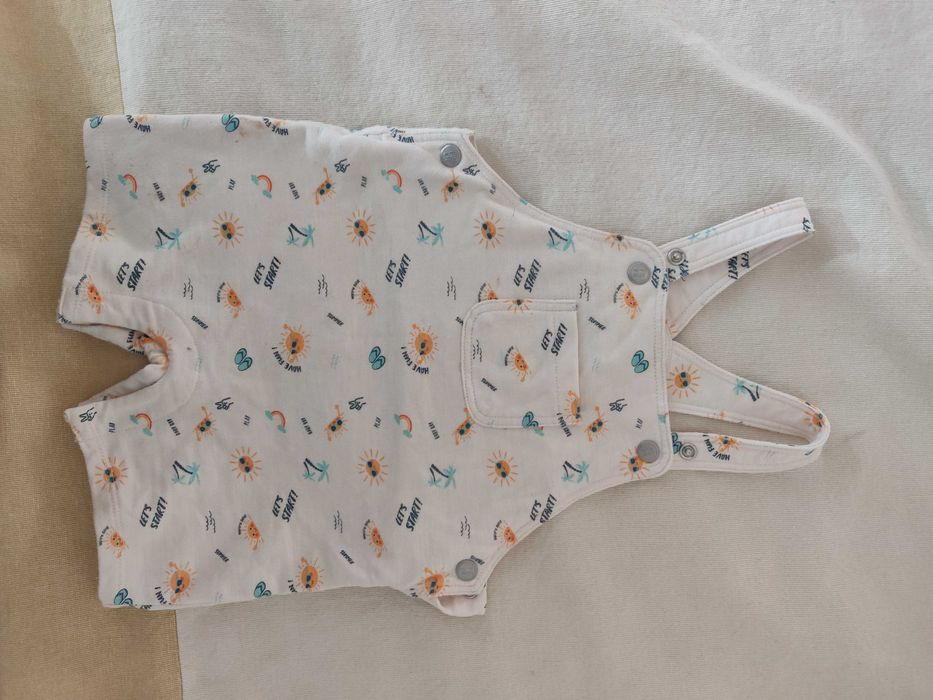 Roupa de bebé menino