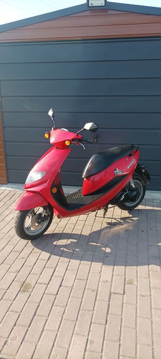 Skuter Suzuki Estilete Katana 50