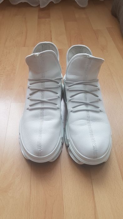Buty      męskie