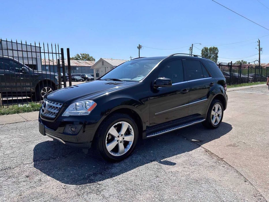 Mercedes-Benz M-Class ML 350      2011