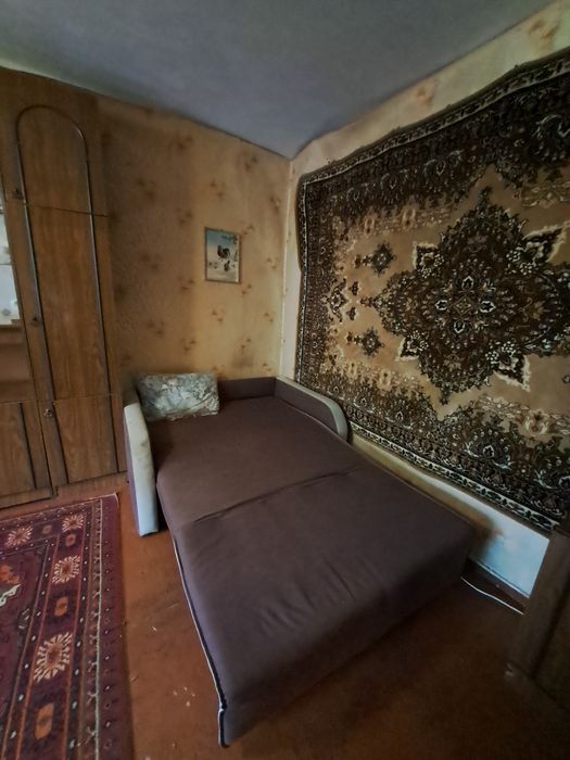 задам 1 кімнатну квартиру