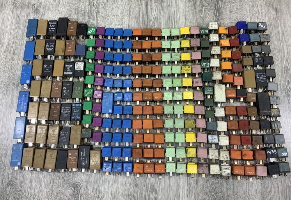 Предохранітелі Бмв шрот релюшка: 100 грн. - Запобіжники, переривники ...