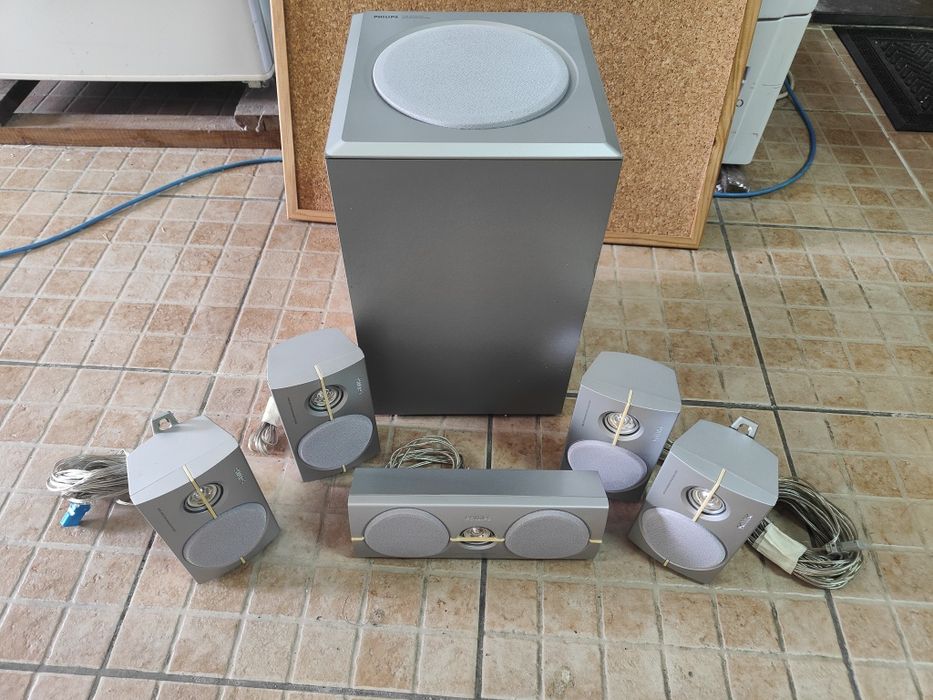 Home cinema 5.1 com DVD Philips