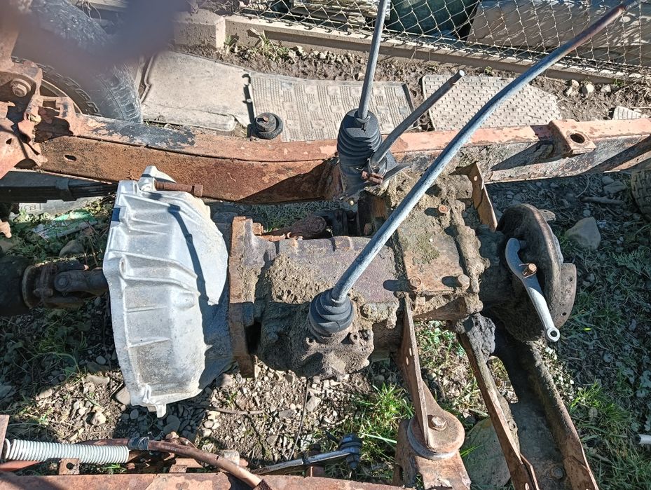 Części UAZ mosty i skrzynia