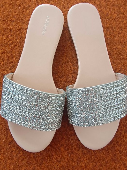 Klapki rozmiar 39 (38,5)