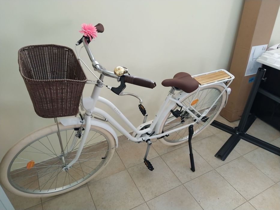 Bicicleta de cidade tipo Pasteleira modelo especial de senhora