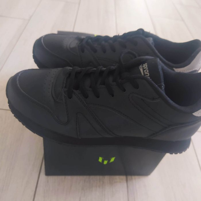 Sprandi prawie nowe r. 38