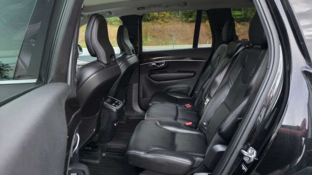 Volvo XC90 T6 Momentum      2019