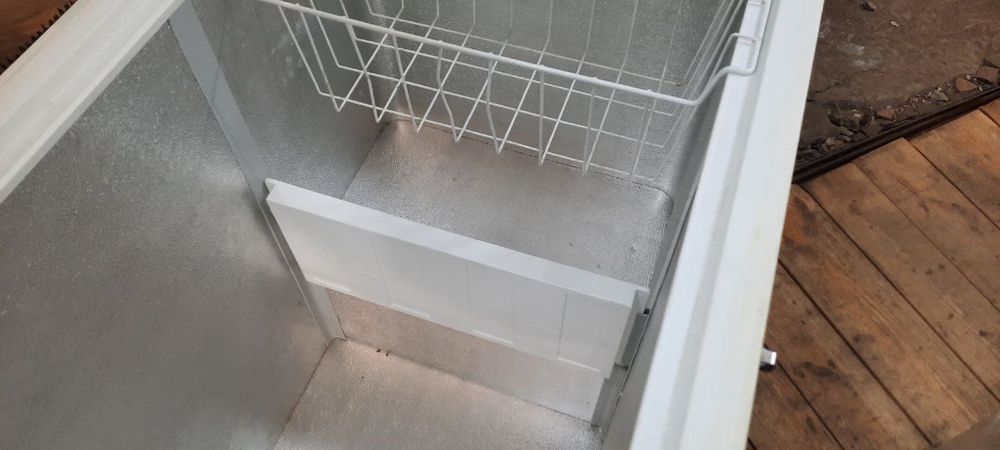 Продам морозильну камеру