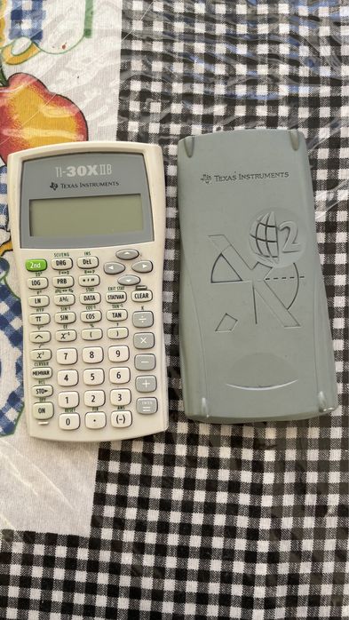 Calculadora Texas Instruments TI-30X IB
