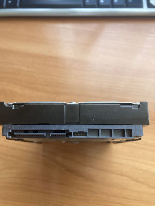 Жорсткий диск на 1тб Seagate