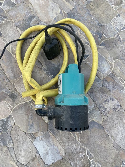 Oportunidade! Bomba de agua com muito pouco uso