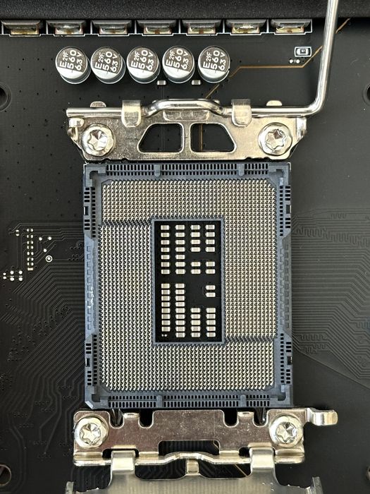 Płyta główna MSI Z690 Tomahawk WiFi DDR5