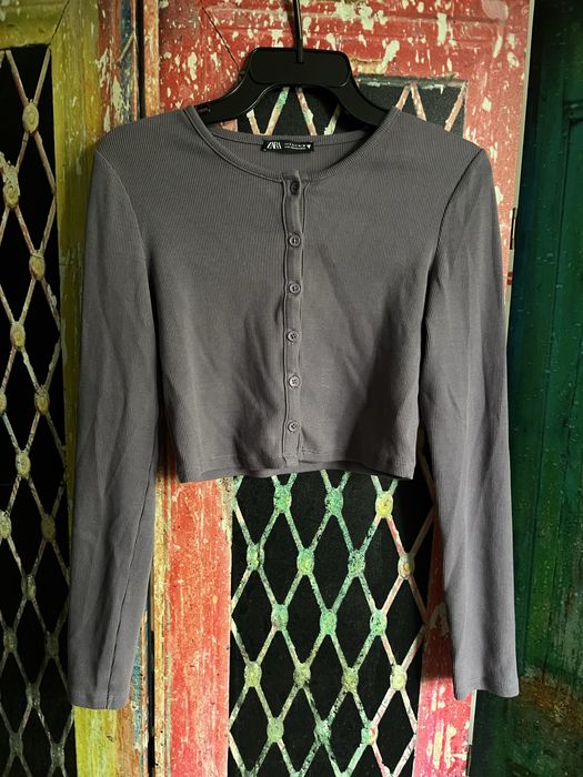 Damski krótki sweterek na długi rękaw z prążkowanego materiału Zara S