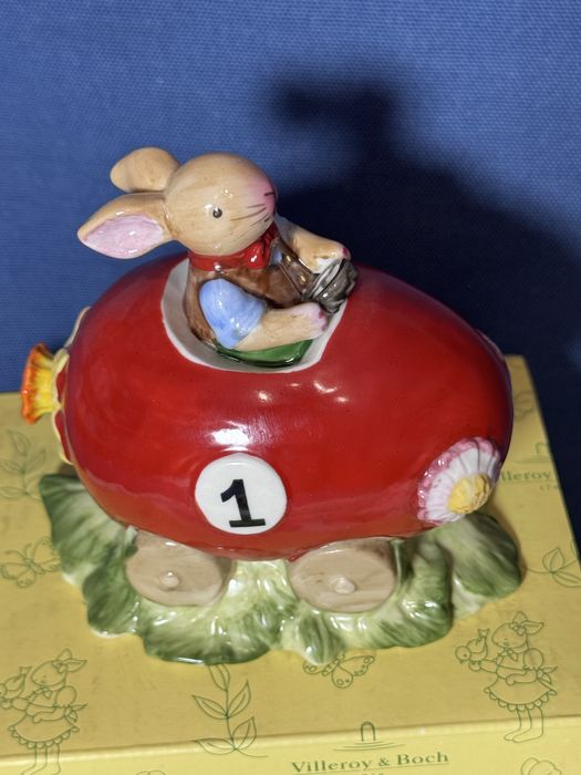 Villeroy & Boch - Bunny Family - pisanka-samochód