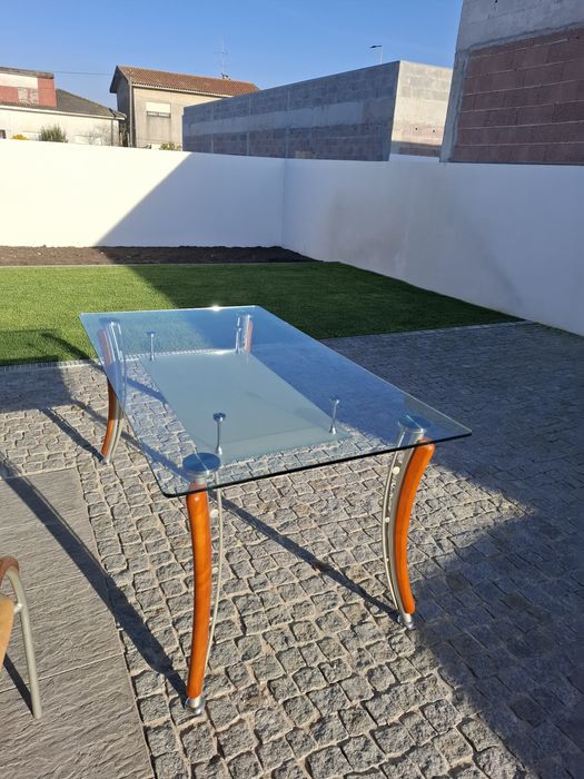 Conjunto mesa + 6 cadeiras