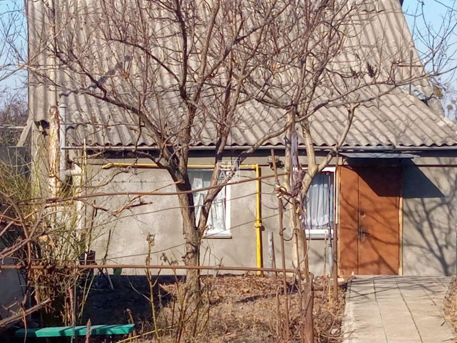 Будинок - заходь і живи. Річка. Фастів.